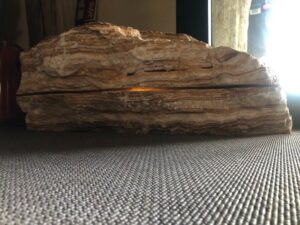 Lampa z kamienia naturalnego