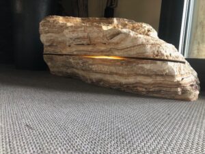Lampa z kamienia naturalnego Lampa z kamienia naturalnego