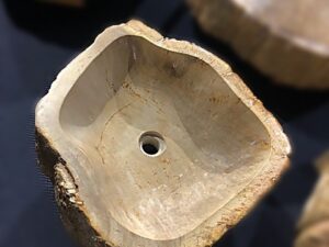 Umywalka nablatowa z kamienia naturalnego, skamieniałego drewna #50231 Umywalka nablatowa z kamienia naturalnego, skamieniałego drewna #50231