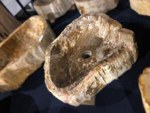 Umywalka nablatowa z kamienia naturalnego, skamieniałego drewna #44267